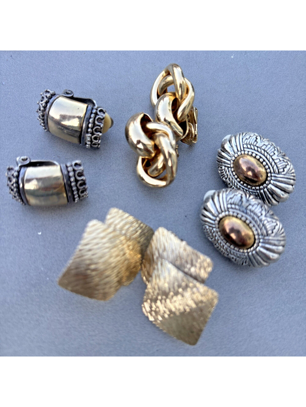 Bundle of 4 Of Vintage Costume Jewelry Clip on Earrings. 2